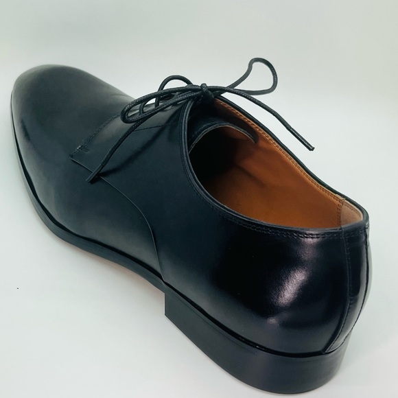 Two pair of size 12 men black dress shoes. - Picture 6 of 7